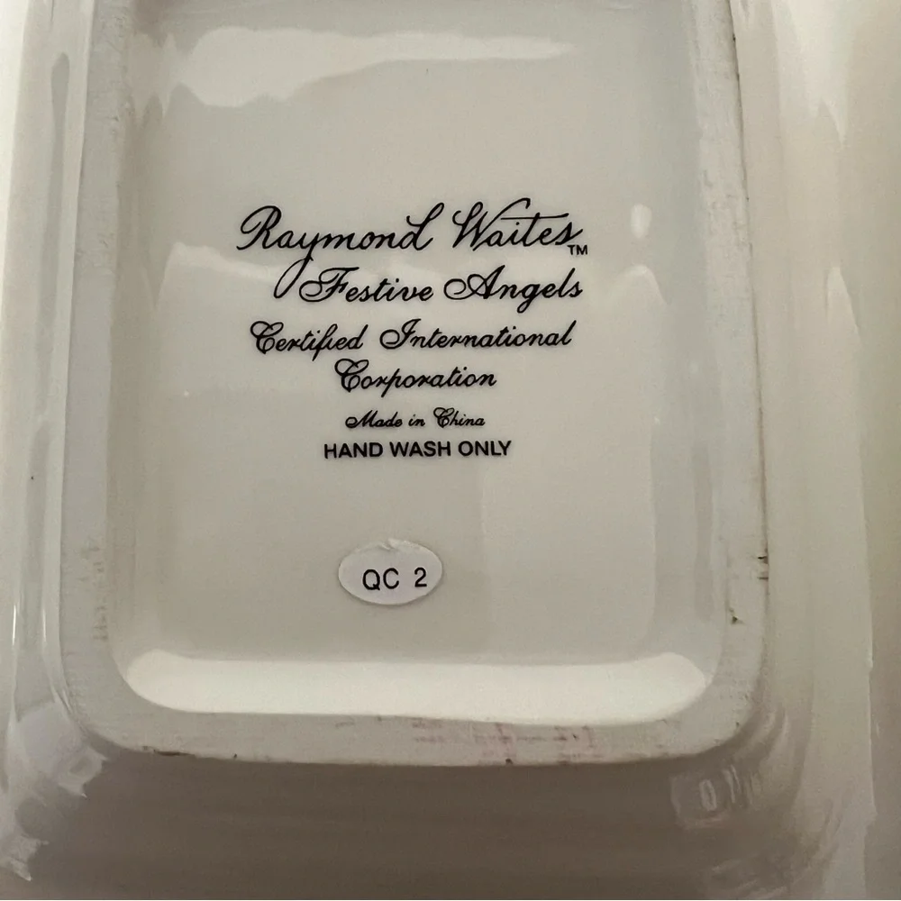 Raymond Waites Festive Angels Christmas Holiday Serving Dish 19” by 7.5”